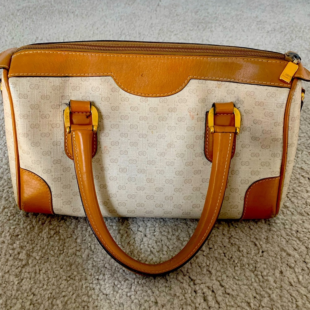 Vintage Gucci handbag.